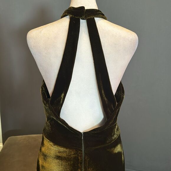 Women’s Halter Neck Full Length Velvet Sleeveless Formal Dress ZipBack Size 6 - Picture 7 of 12